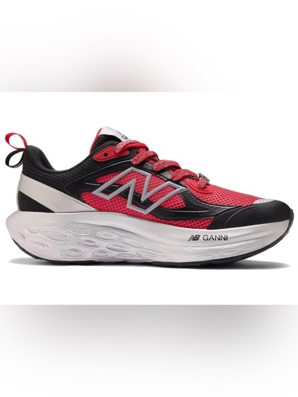 New Balance Fresh Foam Trainer
GANNI Black Silver Metallic Red Women’s size 10.5